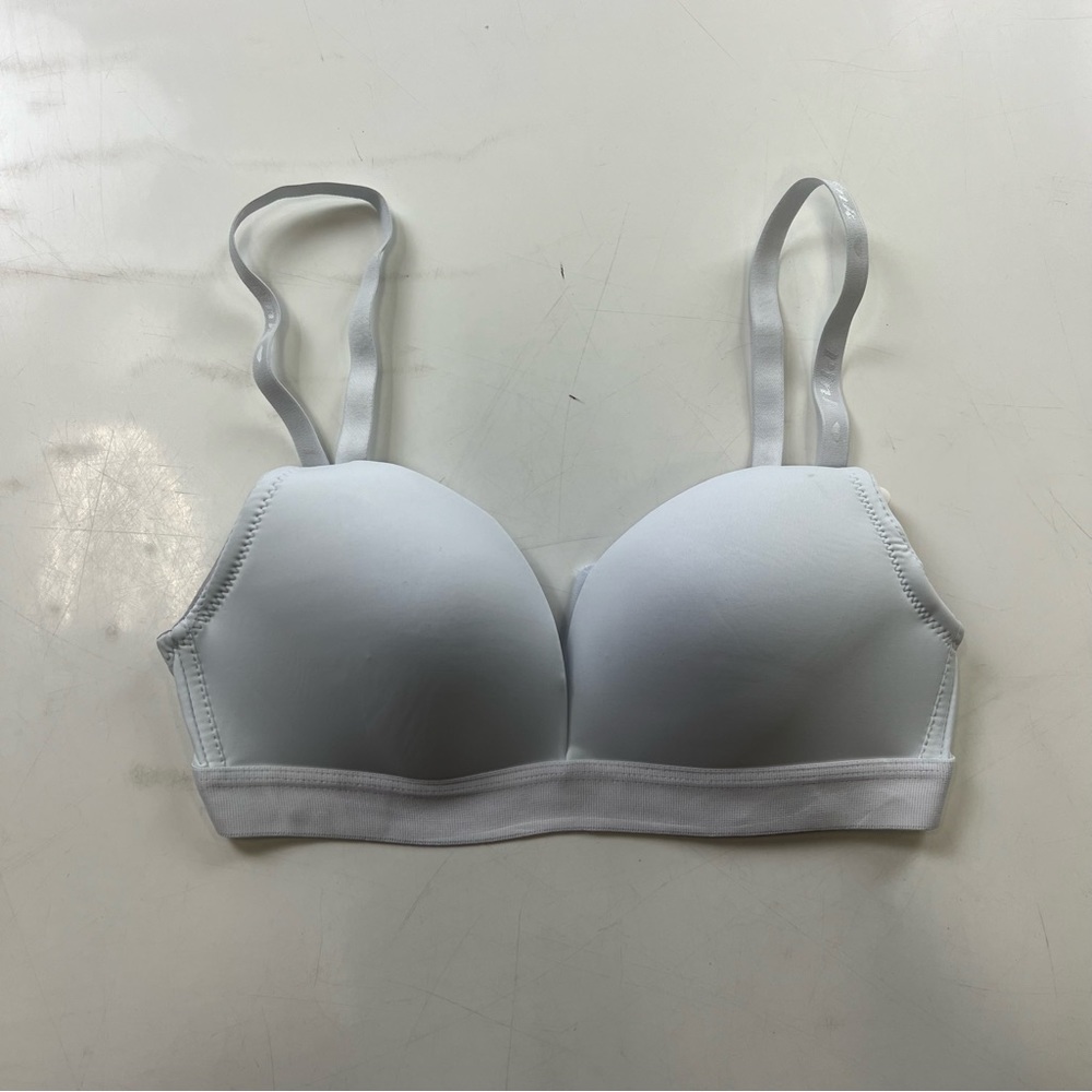 Pink lover women’s white bra NWT 32B L37-3